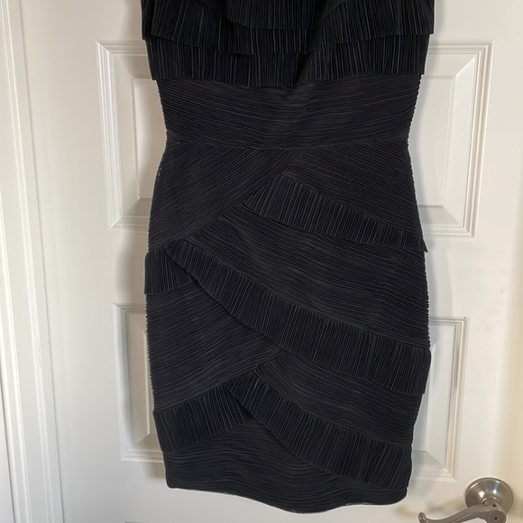 BCBGmaxazria BLACK RUFFLE DRESS - Picture 4 of 6